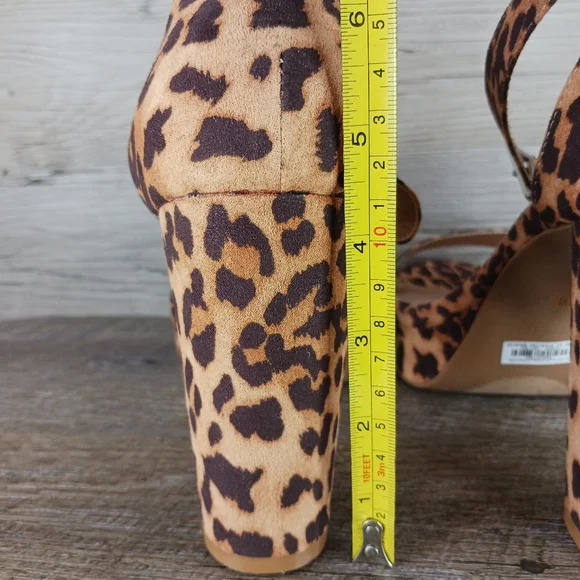 Sold-Torrid heels women's 9.5WW leopard print block - Picture 6 of 11